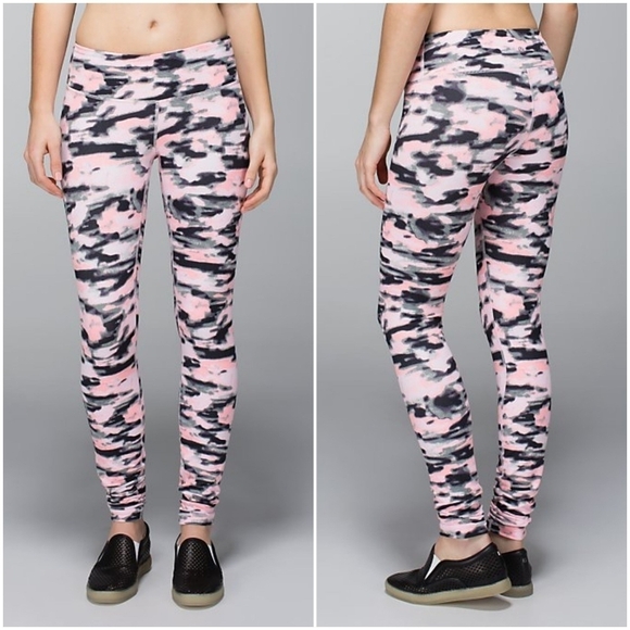 Lululemon Wunder Under Pant Wamo Camo NEW - Picture 1 of 6